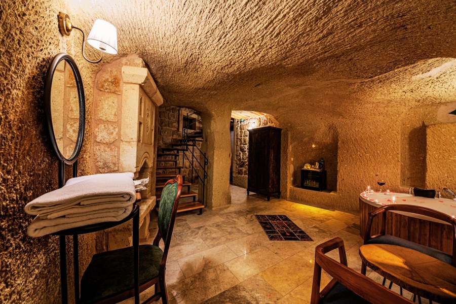 alt kat 4 900x599 14 7 25742