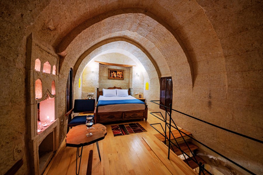 ust kat 3 900x599 14 7 25419