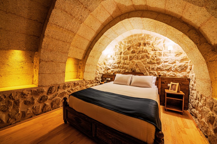 yatk 3 900x599 14 7 25837